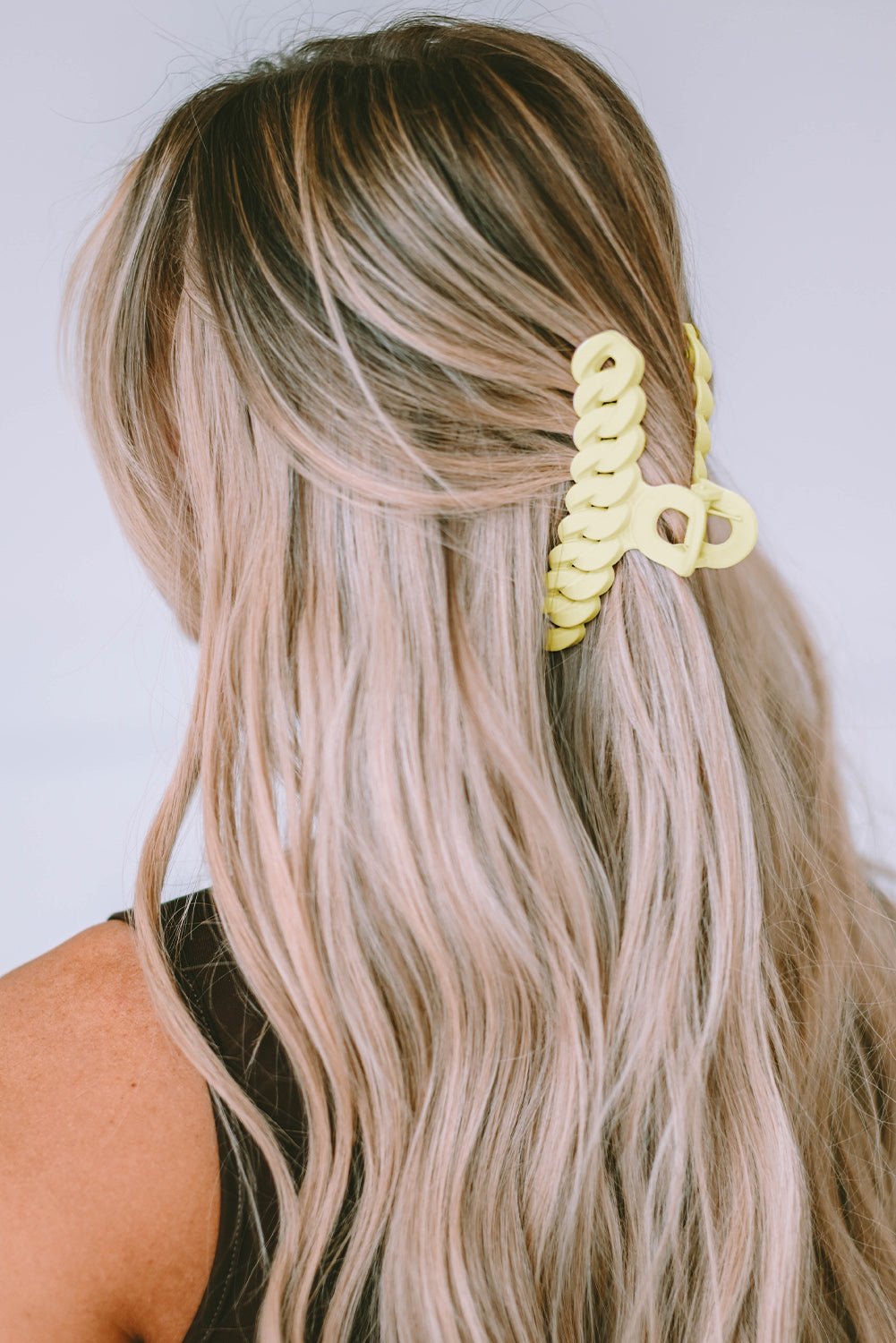 Beige Twist Shark Hair Claw Clip - Hero 'n Siren